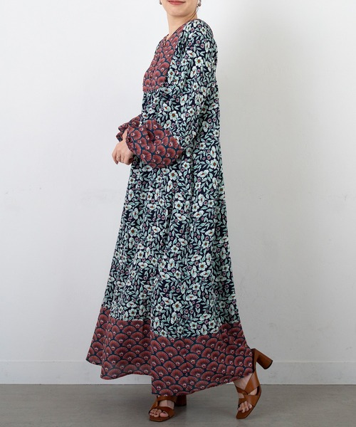 PICHI（ピイチ）の「柄デザインロングワンピース（ワンピース・レディース・ネイビー/オレンジ・FREE）」の5枚目の写真