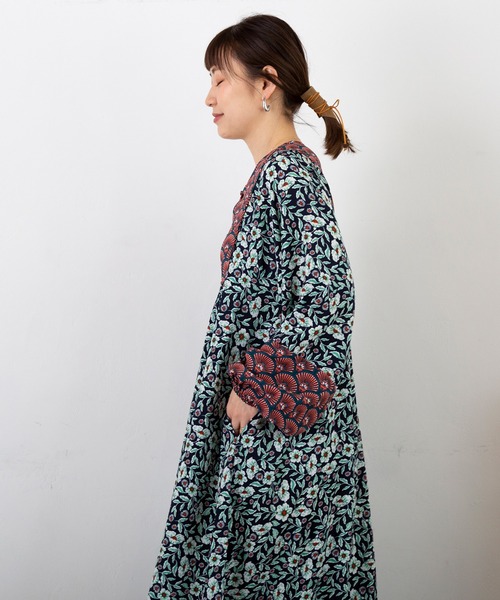 PICHI（ピイチ）の「柄デザインロングワンピース（ワンピース・レディース・ネイビー/オレンジ・FREE）」の16枚目の写真