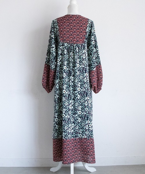 PICHI（ピイチ）の「柄デザインロングワンピース（ワンピース・レディース・ネイビー/オレンジ・FREE）」の12枚目の写真