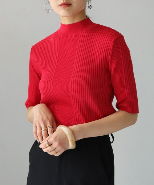 HER CLOSET（ハークローゼット）の「【HERCLOSET】WEB限定プチハイネックカラフルイレギュラーリブニット【新色追加】（ニット/セーター・レディース・ブラック/オフホワイト/イエロー/ブルー/ダークオレンジ/レッド/グリーン・M）」の6枚目の写真