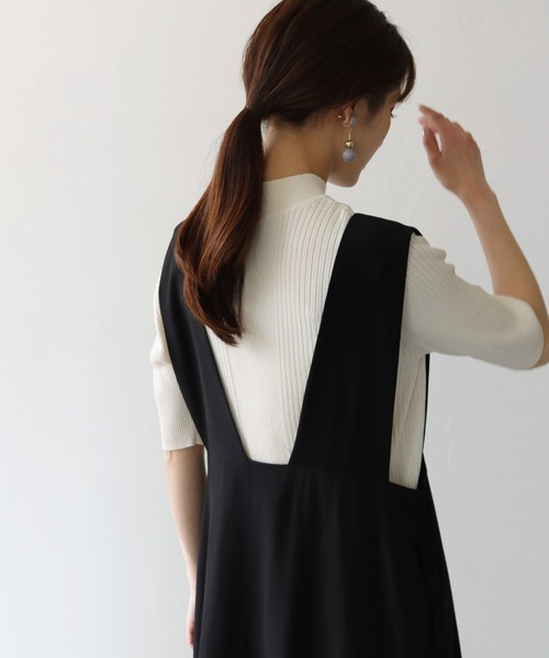 HER CLOSET（ハークローゼット）の「【HERCLOSET】WEB限定プチハイネックカラフルイレギュラーリブニット【新色追加】（ニット/セーター・レディース・ブラック/オフホワイト/イエロー/ブルー/ダークオレンジ/レッド/グリーン・M）」の20枚目の写真