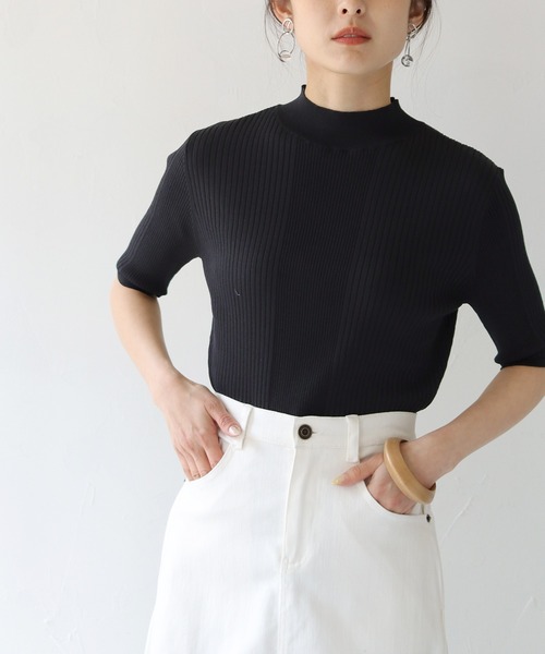 HER CLOSET（ハークローゼット）の「【HERCLOSET】WEB限定プチハイネックカラフルイレギュラーリブニット【新色追加】（ニット/セーター・レディース・ブラック/オフホワイト/イエロー/ブルー/ダークオレンジ/レッド/グリーン・M）」の10枚目の写真