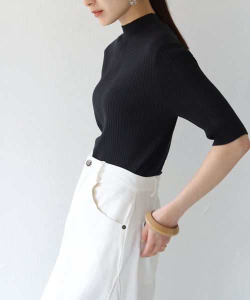 HER CLOSET（ハークローゼット）の「【HERCLOSET】WEB限定プチハイネックカラフルイレギュラーリブニット【新色追加】（ニット/セーター・レディース・ブラック/オフホワイト/イエロー/ブルー/ダークオレンジ/レッド/グリーン・M）」の21枚目の写真