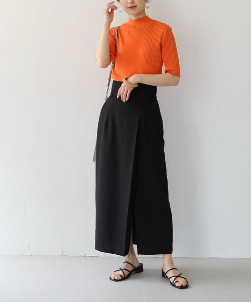 HER CLOSET（ハークローゼット）の「【HERCLOSET】WEB限定プチハイネックカラフルイレギュラーリブニット【新色追加】（ニット/セーター・レディース・ブラック/オフホワイト/イエロー/ブルー/ダークオレンジ/レッド/グリーン・M）」の19枚目の写真