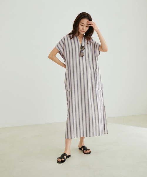 美品✨️ジョンリンクス カフタンワンピース リネン マキシ丈 ストライプ ホワイト 美品✨️ジョンリンクス カフタンワンピース リネン マキシ丈