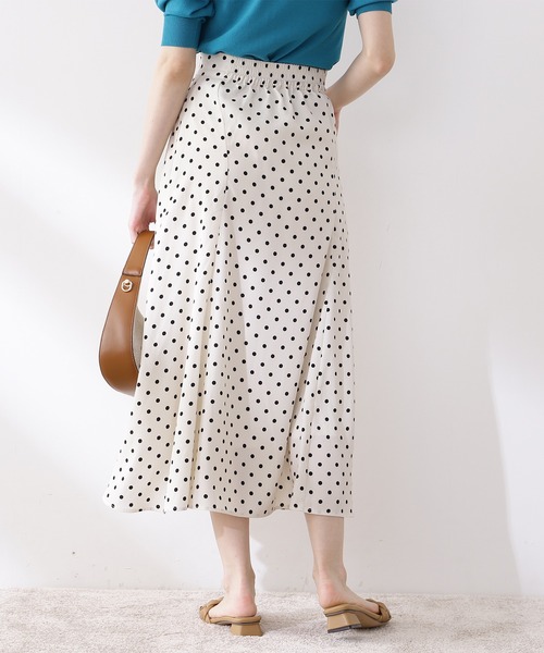 N.（N. Natural Beauty Basic）（エヌエヌナチュラルビューティーベーシック）の「ドットプリントサイドボタンスカート（スカート・レディース・ブラック系その他/ホワイト系その他・MEDIUM）」の10枚目の写真