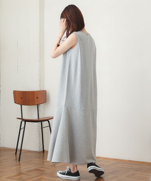 SENSE OF PLACE by URBAN RESEARCH(センスオブプレイスバイアーバンリサーチ)の「カットソーマーメイドワンピース(ワンピース・レディース・ブラック/グレー/アイボリー・ONE)」の9枚目の写真
