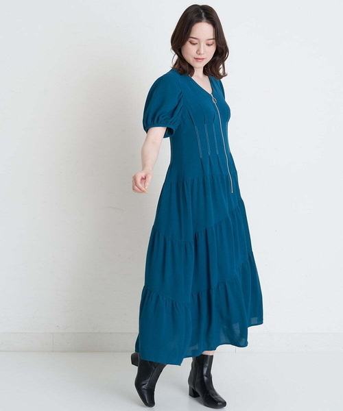 A de a.v.v（アードアー・ヴェ・ヴェ）の「配色ステッチパフスリーブティアードワンピ―ス（ワンピース・レディース・ブルー/ホワイト/ブラック・36/38）」の4枚目の写真