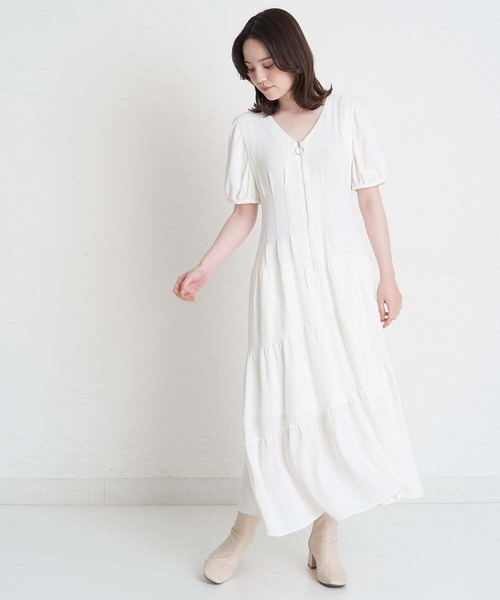 A de a.v.v（アードアー・ヴェ・ヴェ）の「配色ステッチパフスリーブティアードワンピ―ス（ワンピース・レディース・ブルー/ホワイト/ブラック・36/38）」の7枚目の写真