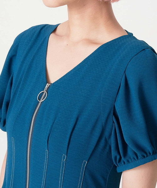 A de a.v.v（アードアー・ヴェ・ヴェ）の「配色ステッチパフスリーブティアードワンピ―ス（ワンピース・レディース・ブルー/ホワイト/ブラック・36/38）」の17枚目の写真