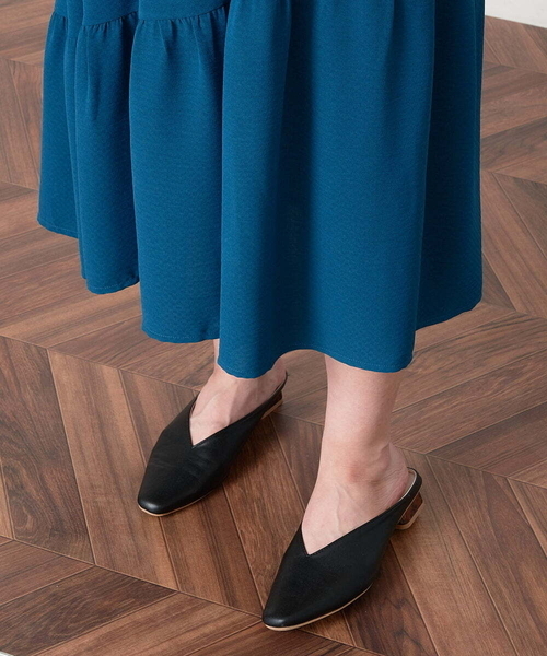 A de a.v.v（アードアー・ヴェ・ヴェ）の「配色ステッチパフスリーブティアードワンピ―ス（ワンピース・レディース・ブルー/ホワイト/ブラック・36/38）」の19枚目の写真