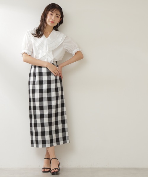NATURAL BEAUTY BASIC（ナチュラルビューティーベーシック）の「バイカラーステッチラッフルブラウス（シャツ/ブラウス・レディース・オフホワイト/ブラック系その他・SMALL/MEDIUM）」の8枚目の写真