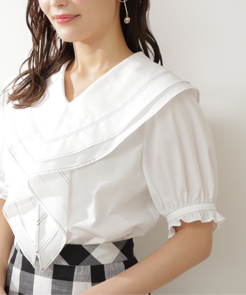 NATURAL BEAUTY BASIC（ナチュラルビューティーベーシック）の「バイカラーステッチラッフルブラウス（シャツ/ブラウス・レディース・オフホワイト/ブラック系その他・SMALL/MEDIUM）」の9枚目の写真