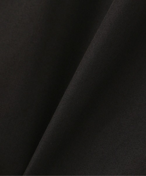 NATURAL BEAUTY BASIC（ナチュラルビューティーベーシック）の「バイカラーステッチラッフルブラウス（シャツ/ブラウス・レディース・オフホワイト/ブラック系その他・SMALL/MEDIUM）」の20枚目の写真
