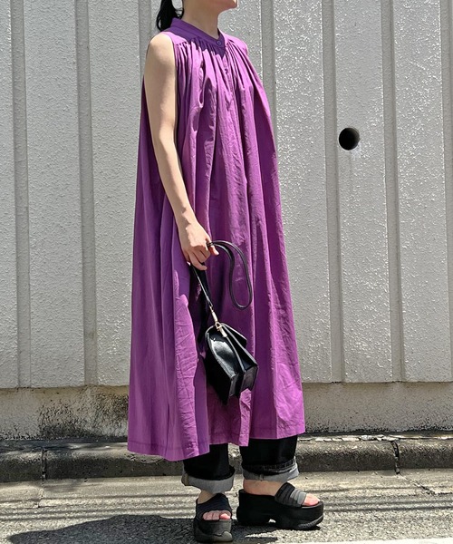 Jewelobe（ジュエローブ）の「ヨークギャザーノースリーブシャツ