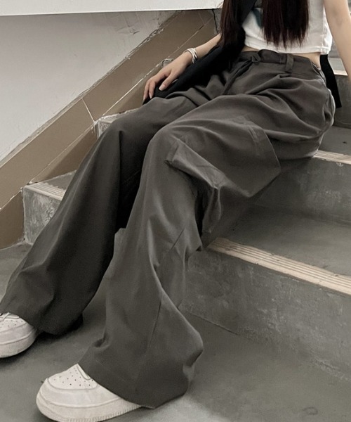 Vipoa(ヴィポア)の「ビッグポケットカーゴパンツ(カーゴパンツ・レディース・ブラック/グレー/ホワイト/ピンク・MEDIUM/LARGE)」の8枚目の写真