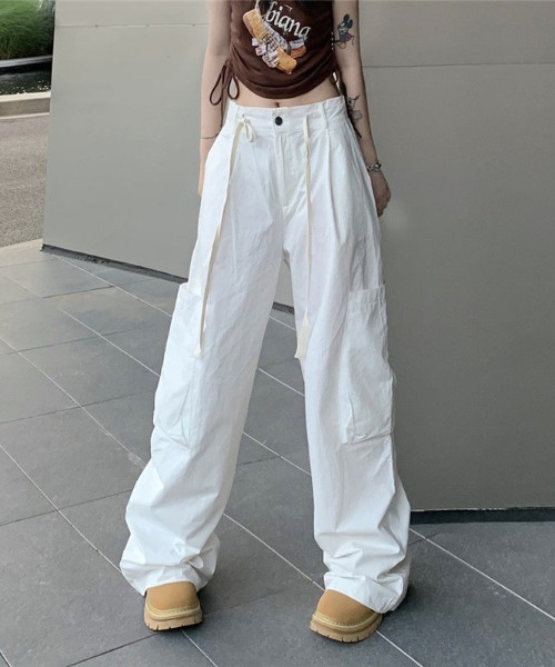 Vipoa(ヴィポア)の「ビッグポケットカーゴパンツ(カーゴパンツ・レディース・ブラック/グレー/ホワイト/ピンク・MEDIUM/LARGE)」の11枚目の写真