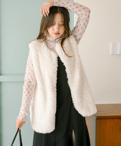 OLIVE des OLIVE（オリーブデオリーブ）の「プリントシアータートルインナー（Tシャツ/カットソー・レディース・サックスブルー/オフホワイト/ベージュ・FREE）」の8枚目の写真