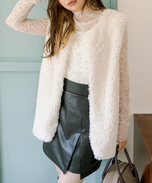 OLIVE des OLIVE（オリーブデオリーブ）の「プリントシアータートルインナー（Tシャツ/カットソー・レディース・サックスブルー/オフホワイト/ベージュ・FREE）」の12枚目の写真