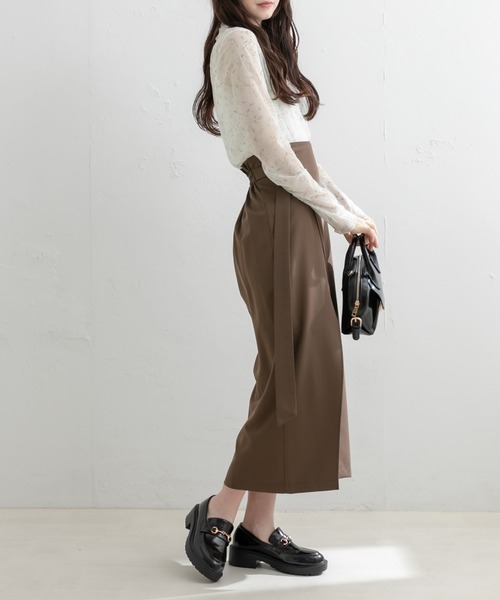 OLIVE des OLIVE（オリーブデオリーブ）の「プリントシアータートルインナー（Tシャツ/カットソー・レディース・サックスブルー/オフホワイト/ベージュ・FREE）」の16枚目の写真