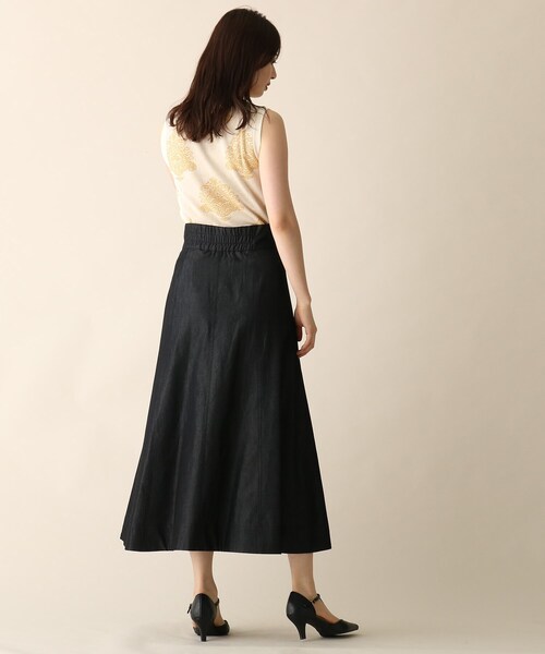 OPAQUE.CLIP（オペークドットクリップ）の「◆デニムシャンブレーフレアスカート（スカート・レディース・ガンメタ/ネイビー系3・38/36）」の6枚目の写真