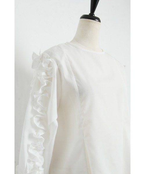 &. NOSTALGIA（アンドドットノスタルジア）の「フリルスリーブブラウス（シャツ/ブラウス・レディース・ブラック/オフホワイト・FREE）」の5枚目の写真