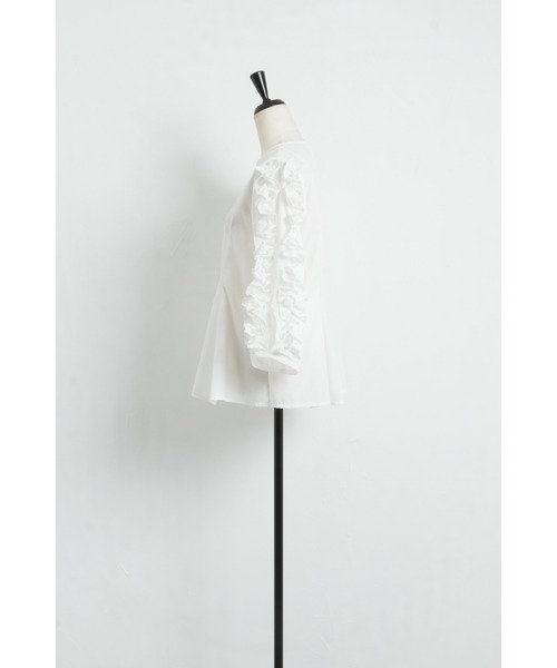 &. NOSTALGIA（アンドドットノスタルジア）の「フリルスリーブブラウス（シャツ/ブラウス・レディース・ブラック/オフホワイト・FREE）」の11枚目の写真