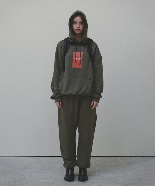LIBERE(リベーレ)の「LIBERE リベーレ / DTD HOODY プリントビッグシルエットパーカー / 225269-225270-225271(パーカー・メンズ・ライトグレー/カーキ/ブラック・SMALL/LARGE/MEDIUM)」の22枚目の写真