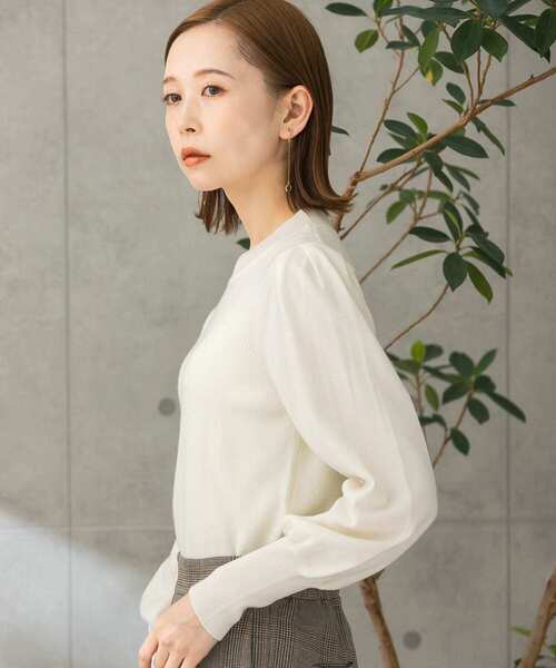 URBAN RESEARCH ROSSO（アーバンリサーチロッソ）の「メリノウール混パフスリーブリブニット（ニット/セーター・レディース・ネイビー/オフホワイト/ピンク系その他・FREE）」の5枚目の写真