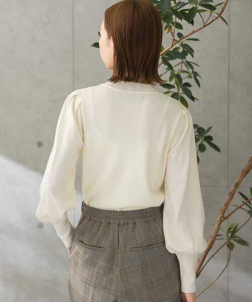 URBAN RESEARCH ROSSO（アーバンリサーチロッソ）の「メリノウール混パフスリーブリブニット（ニット/セーター・レディース・ネイビー/オフホワイト/ピンク系その他・FREE）」の6枚目の写真
