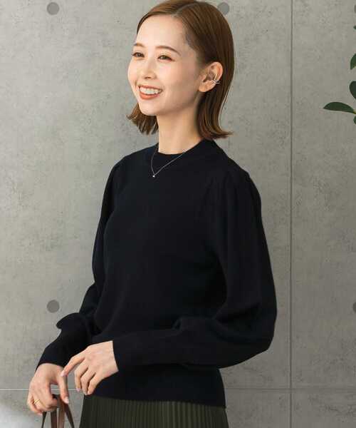 URBAN RESEARCH ROSSO（アーバンリサーチロッソ）の「メリノウール混パフスリーブリブニット（ニット/セーター・レディース・ネイビー/オフホワイト/ピンク系その他・FREE）」の9枚目の写真