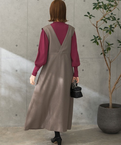 URBAN RESEARCH ROSSO（アーバンリサーチロッソ）の「メリノウール混パフスリーブリブニット（ニット/セーター・レディース・ネイビー/オフホワイト/ピンク系その他・FREE）」の20枚目の写真