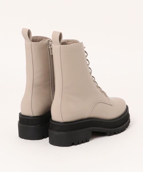 SNIDEL(スナイデル)の「Vibramレースアップショートブーツ(ブーツ・レディース・ブラック/ピンクベージュ・SMALL/MEDIUM/LARGE)」の10枚目の写真