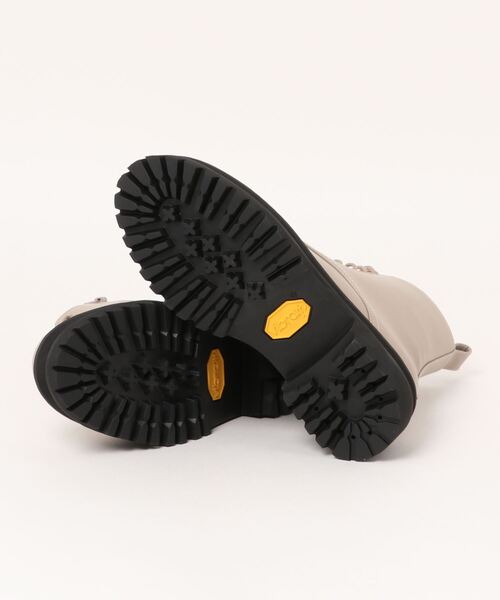 SNIDEL(スナイデル)の「Vibramレースアップショートブーツ(ブーツ・レディース・ブラック/ピンクベージュ・SMALL/MEDIUM/LARGE)」の11枚目の写真