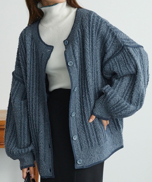 Chaco closet（チャコ クローゼット）の「ブークレケーブル編みバイカラーデザインカーディガン（カーディガン/ボレロ・レディース・ベージュ/グリーン/レッド/ブラック/ブルー・FREE）」の4枚目の写真