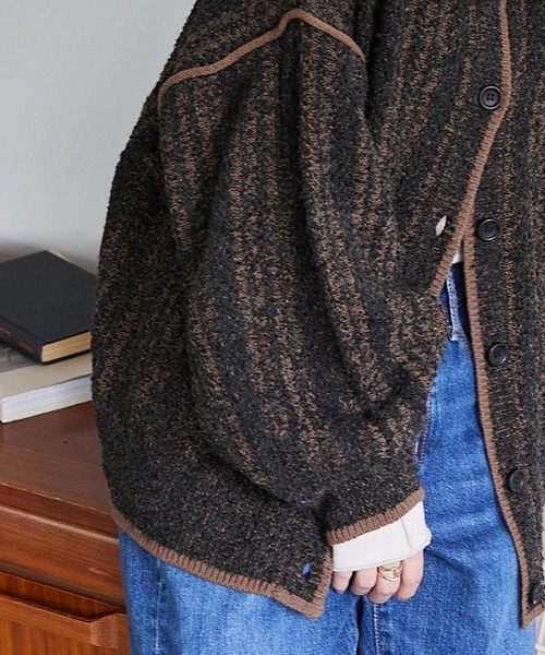 Chaco closet（チャコ クローゼット）の「ブークレケーブル編みバイカラーデザインカーディガン（カーディガン/ボレロ・レディース・ベージュ/グリーン/レッド/ブラック/ブルー・FREE）」の14枚目の写真