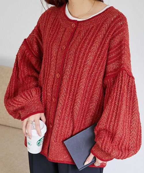 Chaco closet（チャコ クローゼット）の「ブークレケーブル編みバイカラーデザインカーディガン（カーディガン/ボレロ・レディース・ベージュ/グリーン/レッド/ブラック/ブルー・FREE）」の12枚目の写真