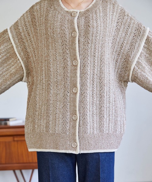 Chaco closet（チャコ クローゼット）の「ブークレケーブル編みバイカラーデザインカーディガン（カーディガン/ボレロ・レディース・ベージュ/グリーン/レッド/ブラック/ブルー・FREE）」の19枚目の写真