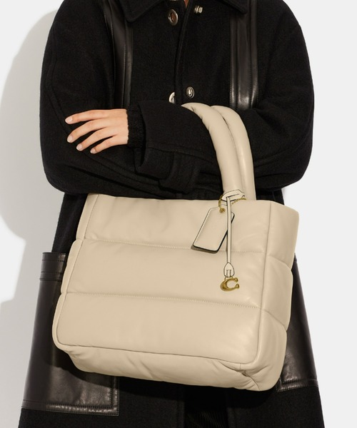 COACH レザー　ピロー　トートバッグ COACH（コーチ）の「ピロー トート（トートバッグ）」 - WEAR