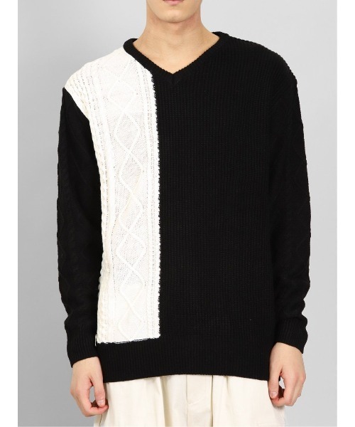 semantic design（セマンティックデザイン）の「【ハンドウォッシャブル】セマンティックデザイン 編地切替 Vネックニット（ニット/セーター・メンズ・ブラック/ホワイト・MEDIUM/LARGE/X-LARGE/S）」の5枚目の写真