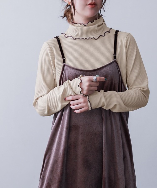 n'OrLABEL（ノアールレーベル）の「『裏起毛配色メローリブタートルネックカットソー』（Tシャツ/カットソー・レディース・チャコール/ブルーグリーン/レッド/ライトグリーン/ベージュ/ブラック/ラベンダー・M/L/LL）」の3枚目の写真