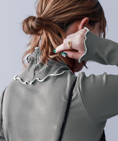 n'OrLABEL（ノアールレーベル）の「『裏起毛配色メローリブタートルネックカットソー』（Tシャツ/カットソー・レディース・チャコール/ブルーグリーン/レッド/ライトグリーン/ベージュ/ブラック/ラベンダー・M/L/LL）」の17枚目の写真