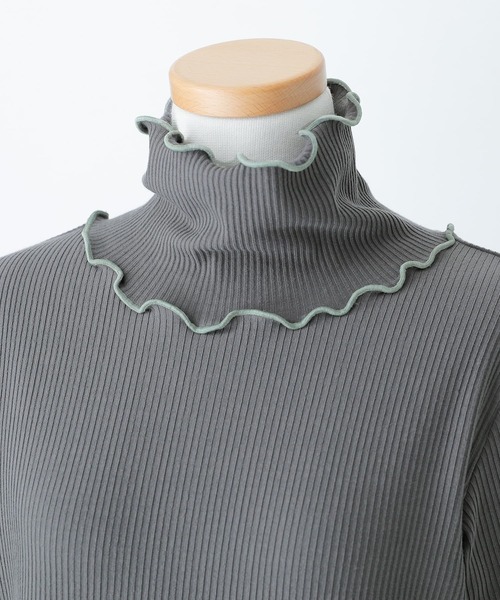 n'OrLABEL（ノアールレーベル）の「『裏起毛配色メローリブタートルネックカットソー』（Tシャツ/カットソー・レディース・チャコール/ブルーグリーン/レッド/ライトグリーン/ベージュ/ブラック/ラベンダー・M/L/LL）」の21枚目の写真