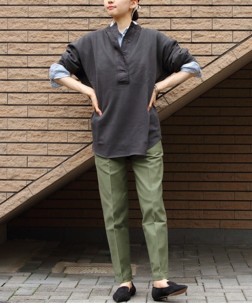 THE SHINZONE（ザ　シンゾーン）の「THE SHINZONE/シンゾーン　ミリタリーヘンリープルオーバー　MILITALY HENLEY PULLOVER 23SMSCU07（Tシャツ/カットソー・レディース・ネイビー/ブラック/ホワイト・FREE）」の16枚目の写真