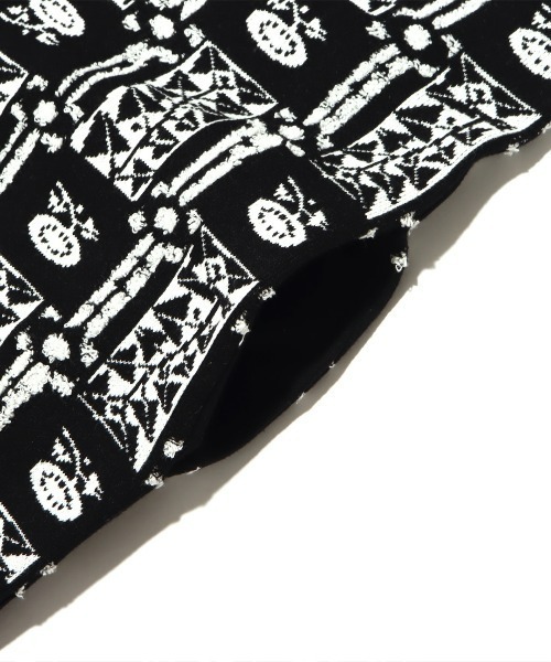 ANNA SUI(アナスイ)の「ANNA SUI NYC 総柄ブークレ ニットカーデ 【SP】(カーディガン/ボレロ・レディース・ブラック/パープル/イエロー・M/L)」の10枚目の写真