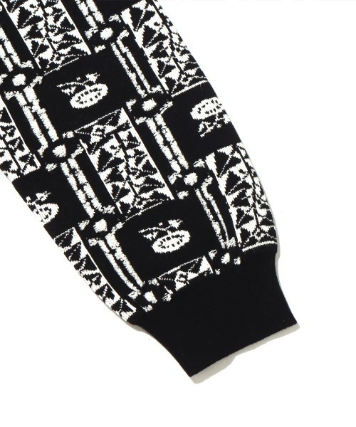 ANNA SUI(アナスイ)の「ANNA SUI NYC 総柄ブークレ ニットカーデ 【SP】(カーディガン/ボレロ・レディース・ブラック/パープル/イエロー・M/L)」の8枚目の写真