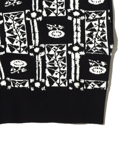 ANNA SUI(アナスイ)の「ANNA SUI NYC 総柄ブークレ ニットカーデ 【SP】(カーディガン/ボレロ・レディース・ブラック/パープル/イエロー・M/L)」の15枚目の写真