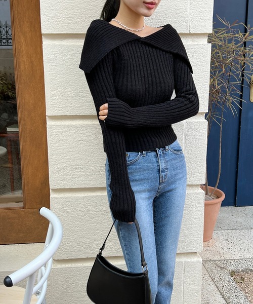 by muni:r（バイ ムニール）の「オフショルダーリブカラーニット（ニット/セーター・レディース・ブラック/アイボリー・FREE）」の7枚目の写真