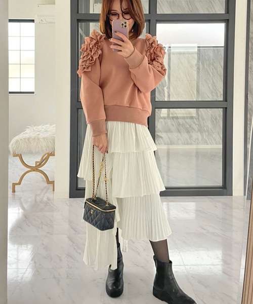 M y u(ミュー)の「裏起毛ローズスリーブ プルオーバー(スウェット・レディース・ブラック/アイボリー/ライトピンク/チェリーピンク・MEDIUM/LARGE)」の15枚目の写真
