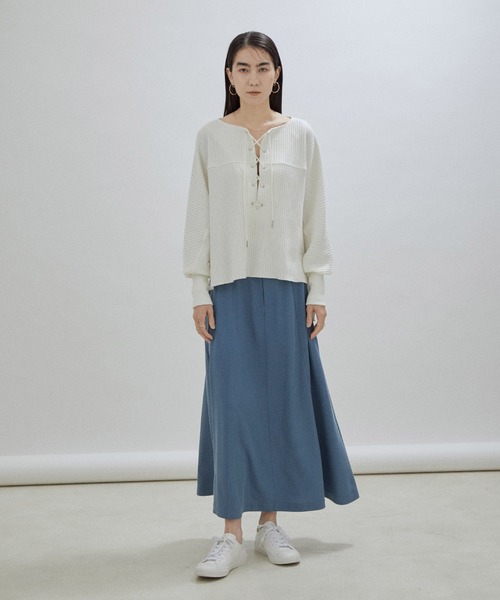 SALON adam et rope'(サロン アダム エ ロペ)の「【セットアップ対応・サステナブル】【洗える】2WAYロングフレアースカート(スカート・レディース・ネイビー/ブルー系その他4・FREE)」の6枚目の写真